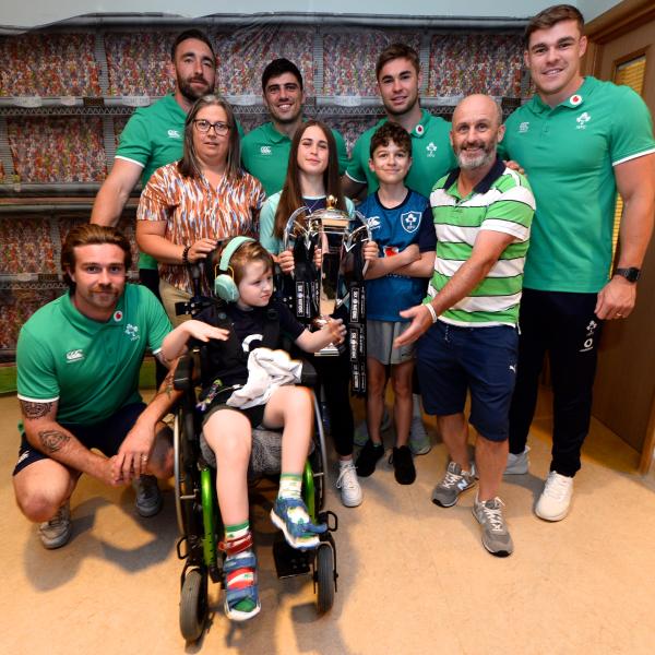LauraLynn Family meet IRFU Rugby Superstars