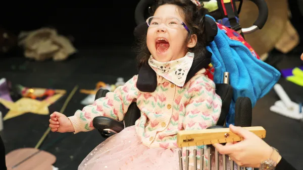 Mila Beukers lights up the Abbey Theatre stage